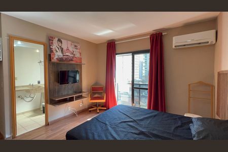 Studio à venda com 32m², 1 quarto e 1 vaga Studio à venda com 32m², 1 quarto e 1 vagaQuarto