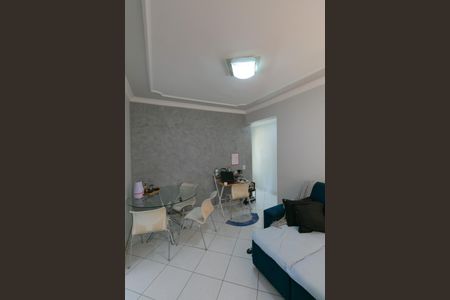 Apartamento à venda com 72m², 2 quartos e 1 vagaSala