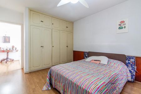 Casa à venda com 297m², 3 quartos e 2 vagasQuarto 1