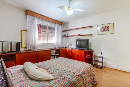 Casa à venda com 297m², 3 quartos e 2 vagasQuarto 1