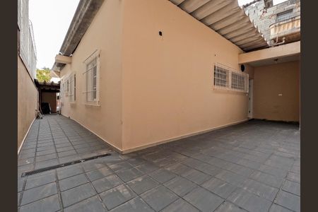 Casa para alugar com 250m², 3 quartos e 4 vagas Casa para alugar com 250m², 3 quartos e 4 vagasÁrea comum