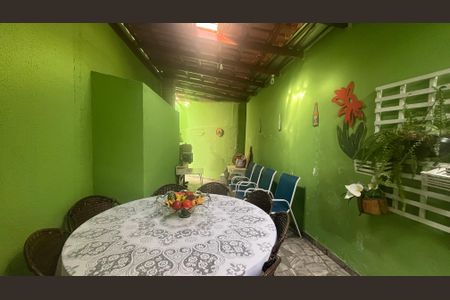 Casa à venda com 200m², 3 quartos e 1 vaga Casa à venda com 200m², 3 quartos e 1 vagaÁrea comum