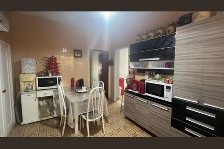 Casa à venda com 200m², 3 quartos e 1 vaga Casa à venda com 200m², 3 quartos e 1 vagaCozinha