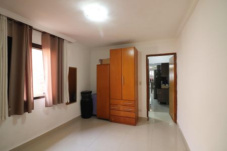 Casa à venda com 164m², 4 quartos e 2 vagasQuarto 2