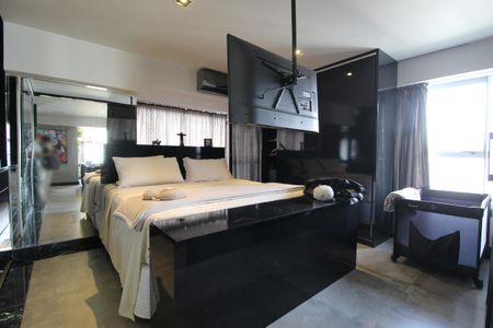 Suíte de apartamento à venda com 1 quarto, 100m² em Vila Nova Conceição, São Paulo