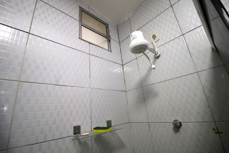 Casa à venda com 300m², 2 quartos e 2 vagasBanheiro Social