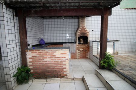 Casa à venda com 300m², 2 quartos e 2 vagasÁrea gourmet Churrasqueira