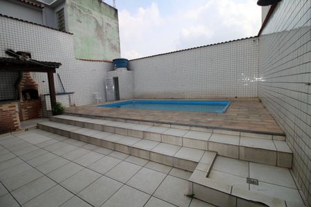 Casa à venda com 300m², 2 quartos e 2 vagasPiscina