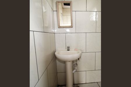 Casa à venda com 300m², 2 quartos e 2 vagasBanheiro de serviço