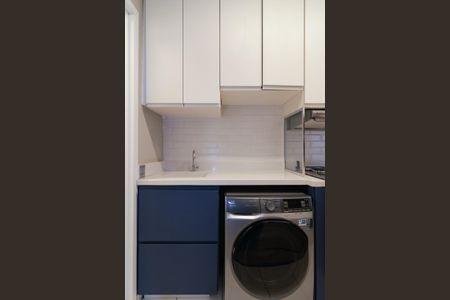 Apartamento à venda com 36m², 2 quartos e 1 vaga Apartamento à venda com 36m², 2 quartos e 1 vagaÁrea de Serviço