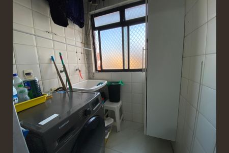 Apartamento à venda com 72m², 3 quartos e 1 vagaÁrea de Serviço