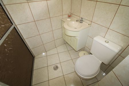 Casa à venda com 116m², 2 quartos e 4 vagasBanheiro de Serviço