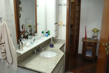 Apartamento à venda com 111m², 3 quartos e 2 vagasBanheiro Social