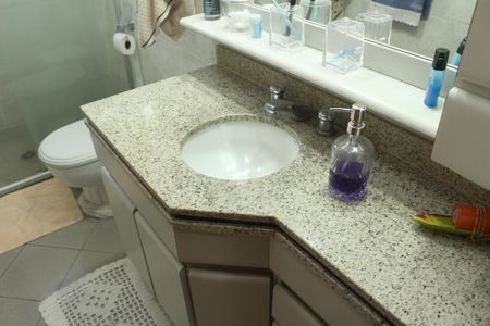 Apartamento à venda com 111m², 3 quartos e 2 vagasBanheiro Social