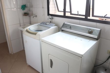 Apartamento à venda com 111m², 3 quartos e 2 vagasÁrea de Serviço