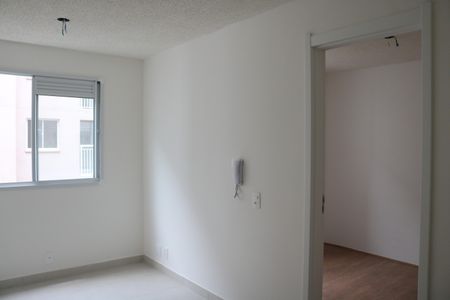 Sala/Cozinha de apartamento para alugar com 1 quarto, 24m² em Parque Industrial Tomas Edson, São Paulo