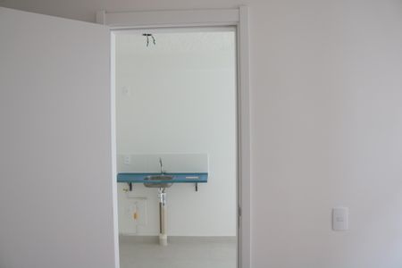 Suíte de apartamento para alugar com 1 quarto, 24m² em Parque Industrial Tomas Edson, São Paulo