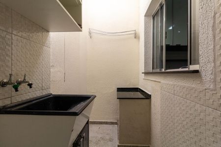 Casa de condomínio à venda com 65m², 2 quartos e 1 vaga Casa de condomínio à venda com 65m², 2 quartos e 1 vagaÁrea de Serviço