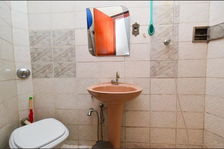 Casa à venda com 200m², 5 quartos e 1 vagaBanheiro da Suíte