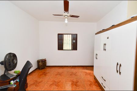 Casa à venda com 200m², 5 quartos e 1 vagaSuíte