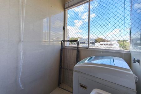 Apartamento à venda com 80m², 2 quartos e 1 vagaÁrea de Serviço