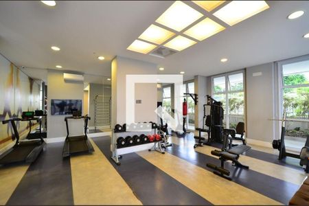 Apartamento à venda com 97m², 3 quartos e 2 vagas Apartamento à venda com 97m², 3 quartos e 2 vagasÁrea comum - Academia