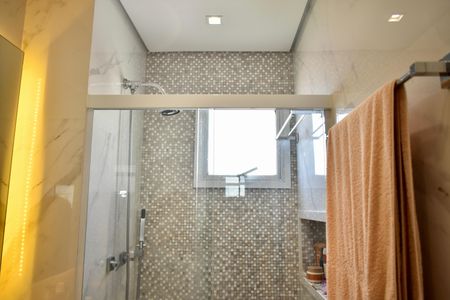 Apartamento à venda com 97m², 3 quartos e 2 vagas Apartamento à venda com 97m², 3 quartos e 2 vagasBanheiro da Suíte