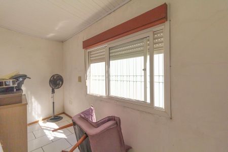 Casa à venda com 220m², 4 quartos e 5 vagas Casa à venda com 220m², 4 quartos e 5 vagasEscritório