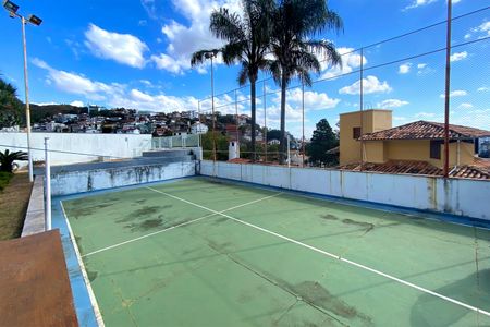 Casa à venda com 720m², 3 quartos e 6 vagas Casa à venda com 720m², 3 quartos e 6 vagasÁrea comum