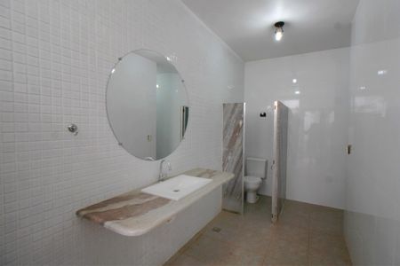 Casa à venda com 720m², 3 quartos e 6 vagasBanheiro de Serviço