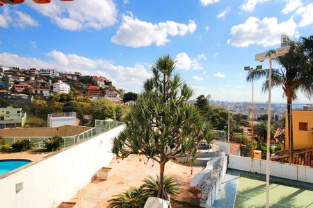 Casa à venda com 720m², 3 quartos e 6 vagasVista do Quarto 