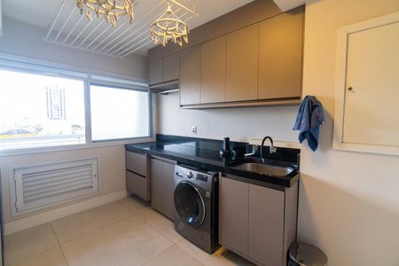 Apartamento à venda com 149m², 3 quartos e 3 vagas Apartamento à venda com 149m², 3 quartos e 3 vagasÁrea de Serviço