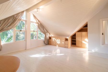 Casa de condomínio à venda com 290m², 3 quartos e 2 vagasSuíte 2