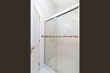 Casa de condomínio à venda com 290m², 3 quartos e 2 vagasBanheiro da Suíte 2