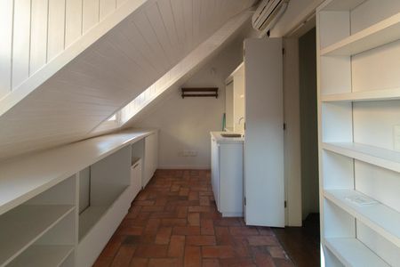 Casa de condomínio à venda com 290m², 3 quartos e 2 vagasÁrea de Serviço