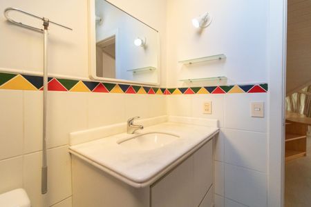 Casa de condomínio à venda com 290m², 3 quartos e 2 vagasBanheiro da Suíte 2