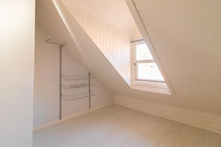 Casa de condomínio à venda com 290m², 3 quartos e 2 vagasSuíte 2