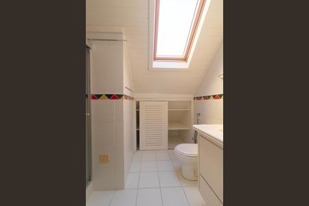 Casa de condomínio à venda com 290m², 3 quartos e 2 vagasBanheiro da Suíte 2