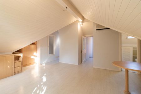 Casa de condomínio à venda com 290m², 3 quartos e 2 vagasSuíte 2