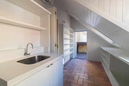 Casa de condomínio à venda com 290m², 3 quartos e 2 vagasÁrea de Serviço