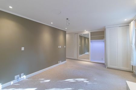 Casa de condomínio à venda com 290m², 3 quartos e 2 vagasSuíte 1