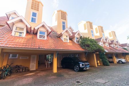 Casa de condomínio à venda com 290m², 3 quartos e 2 vagasFachada