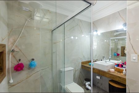 Apartamento à venda com 170m², 4 quartos e 2 vagas Apartamento à venda com 170m², 4 quartos e 2 vagasSuíte 2 - Banheiro