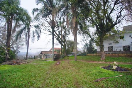 Casa à venda com 244m², 3 quartos e 2 vagasQuintal