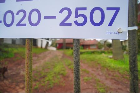 Casa à venda com 244m², 3 quartos e 2 vagasPlaca