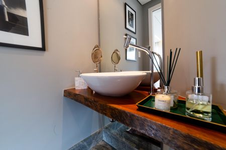 Apartamento à venda com 184m², 4 quartos e 3 vagasLavabo