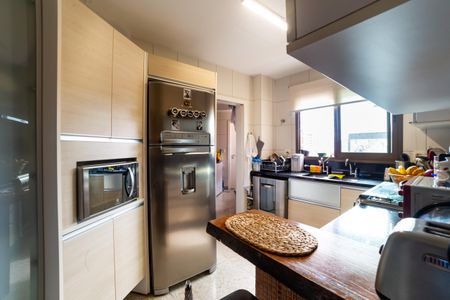 Apartamento à venda com 184m², 4 quartos e 3 vagasCozinha