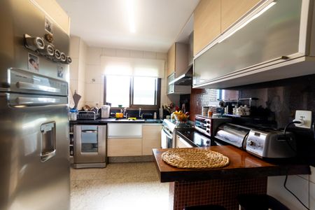 Apartamento à venda com 184m², 4 quartos e 3 vagasCozinha