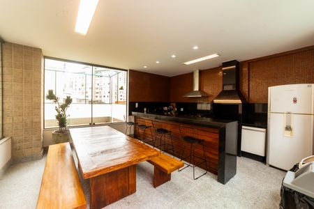 Apartamento à venda com 184m², 4 quartos e 3 vagasÁrea gourmet