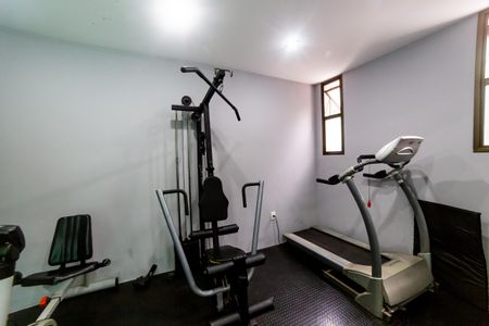 Apartamento à venda com 184m², 4 quartos e 3 vagasÁrea comum - Academia